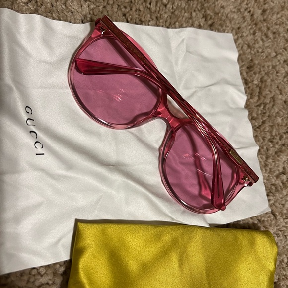 Pink Tinted Gucci Sunglasses - Picture 3 of 7